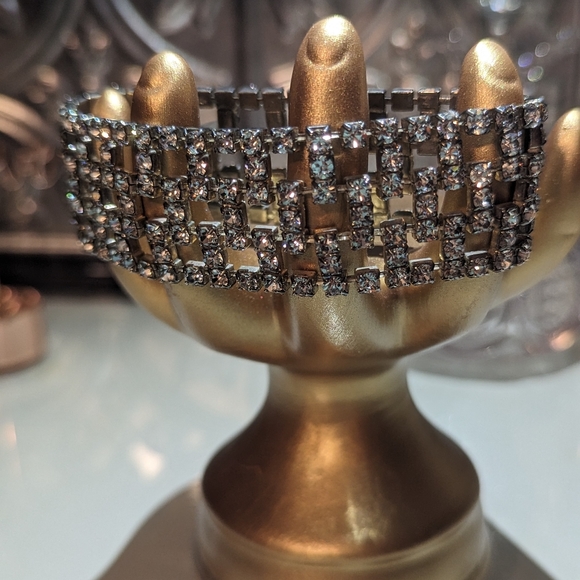 Vintage Australian Crystal Rhinestones Stretch Bracelet - Picture 3 of 7